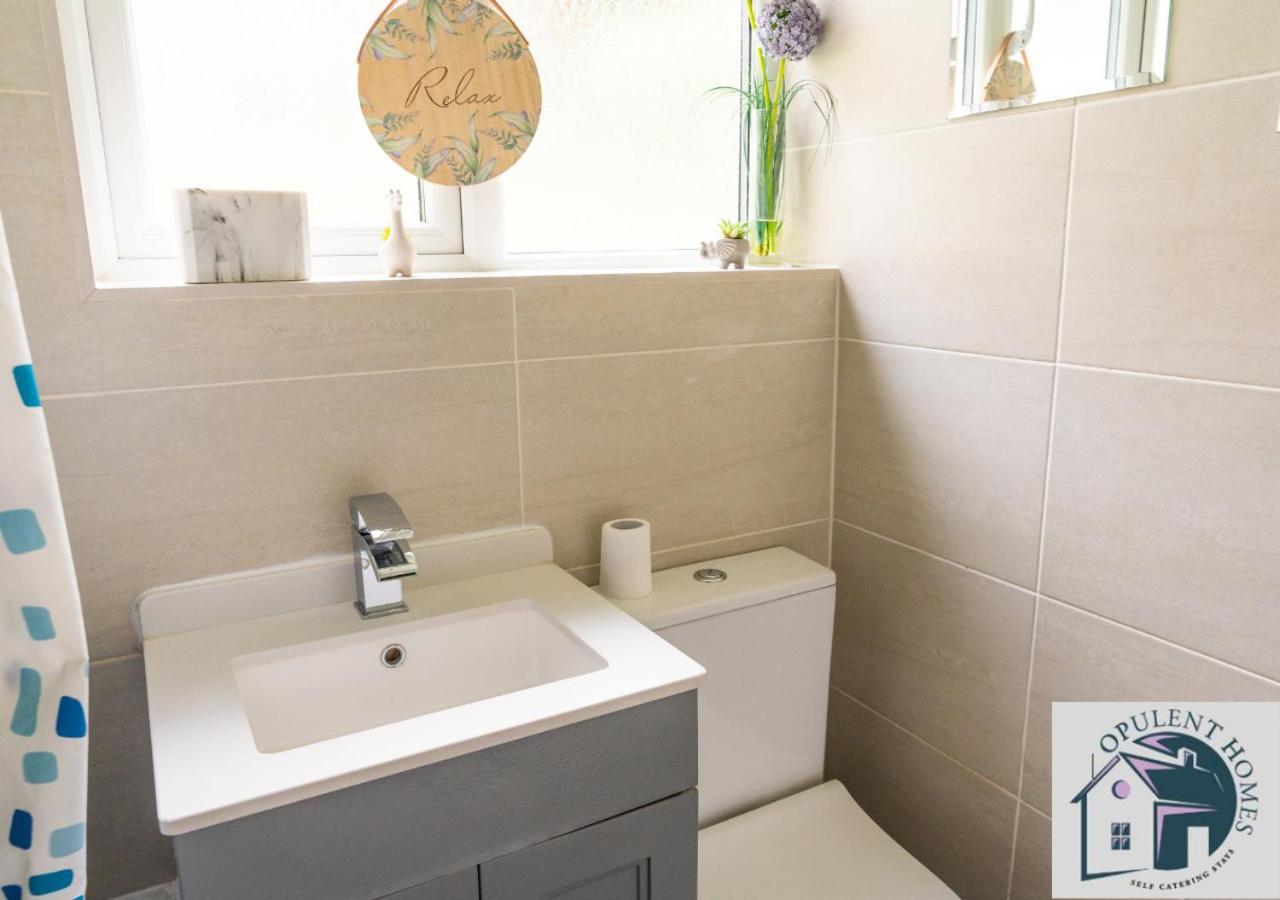Вилла Contractors Pad - 4 Bed Town House - Cent Reading - Free Parking Экстерьер фото